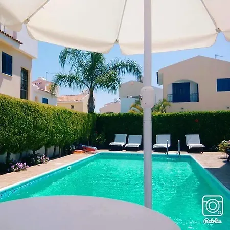 Casa Di Katja فيلة باراليمني